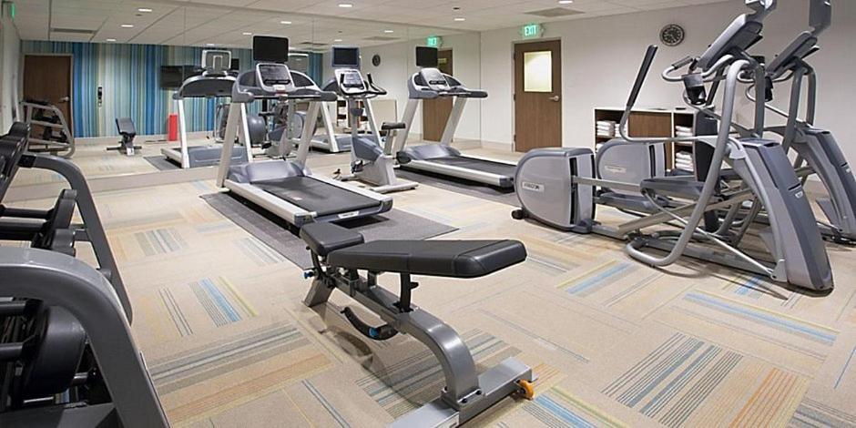 Holiday Inn Express & Suites - Staunton By Ihg Esterno foto